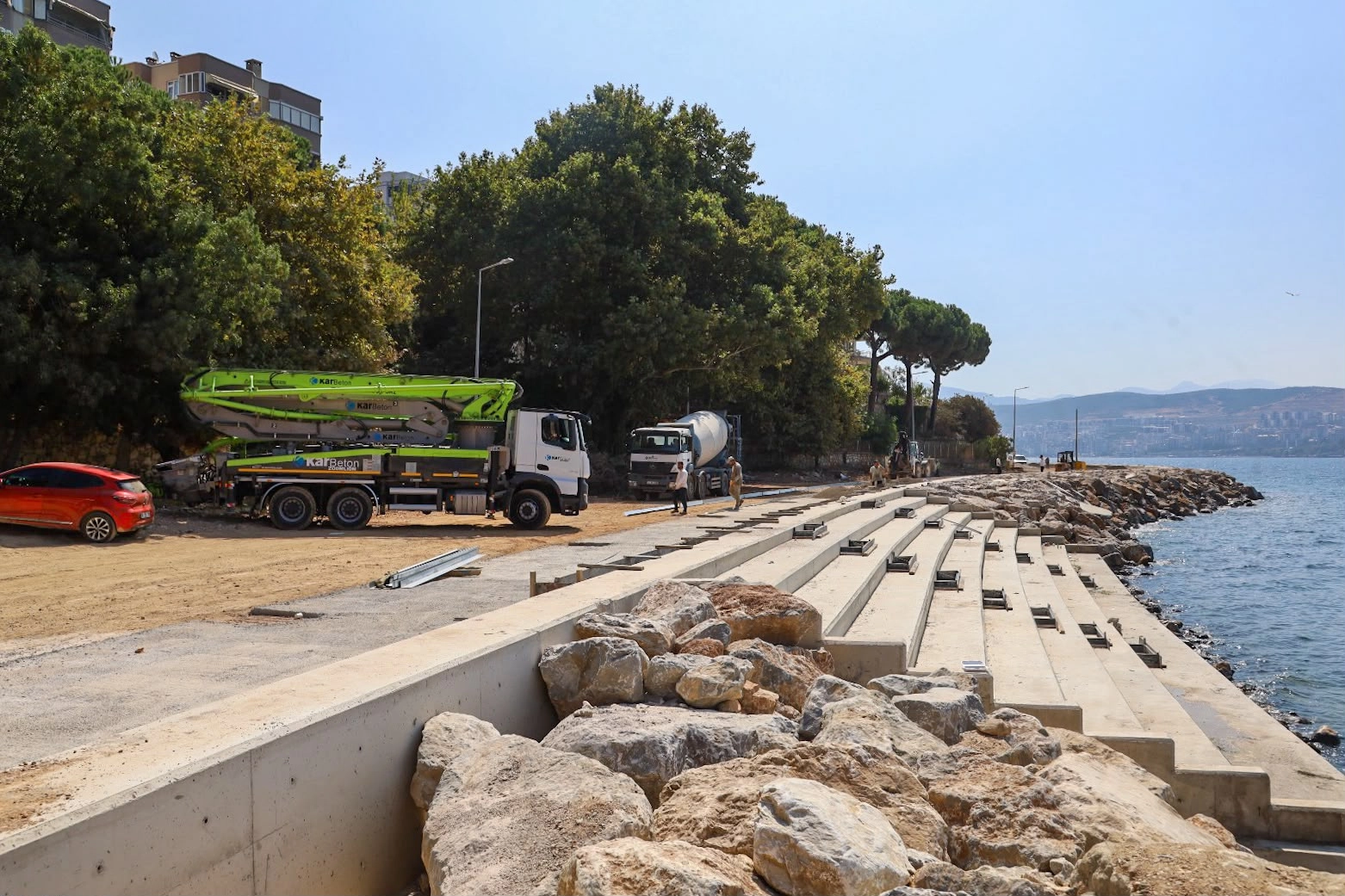 Gemlik sahiline Bursa B&uuml;y&uuml;kşehir'den 47 bin metrekarelik d&ouml;n&uuml;ş&uuml;m hamlesi