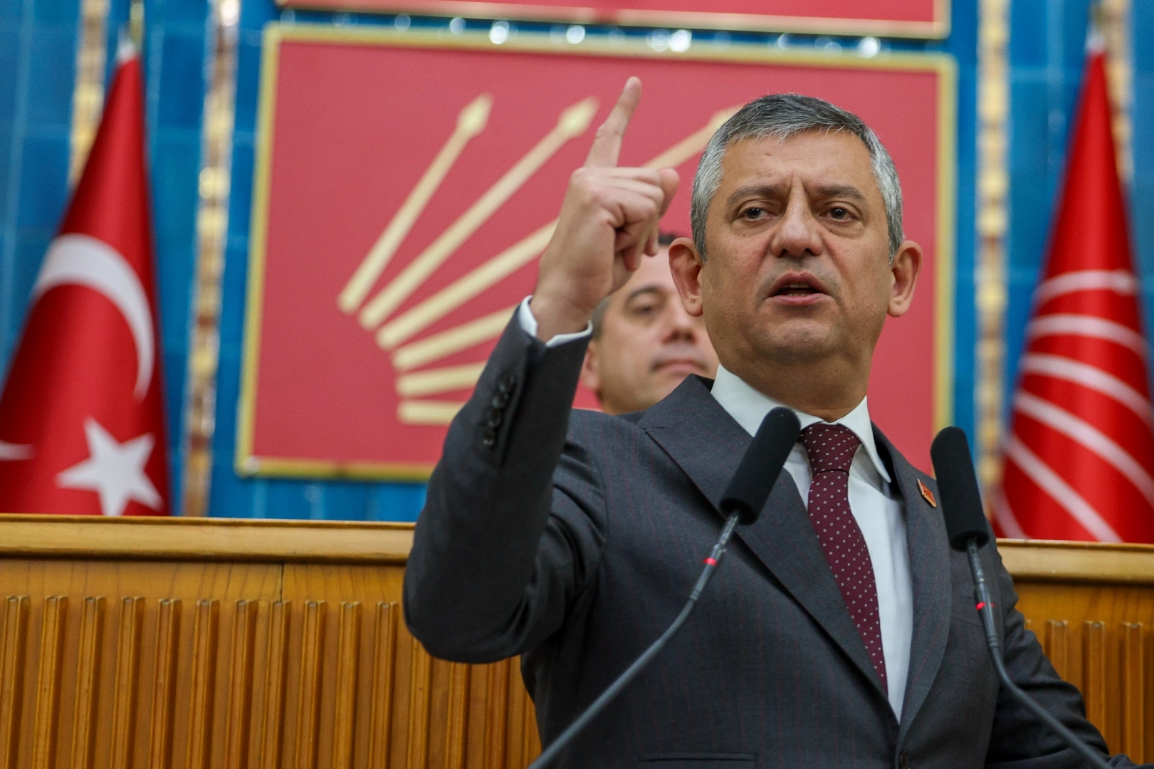 CHP Genel Başkanı &Ouml;zg&uuml;r &Ouml;zel: İ&ccedil; cepheyi bozan biz değiliz!... 