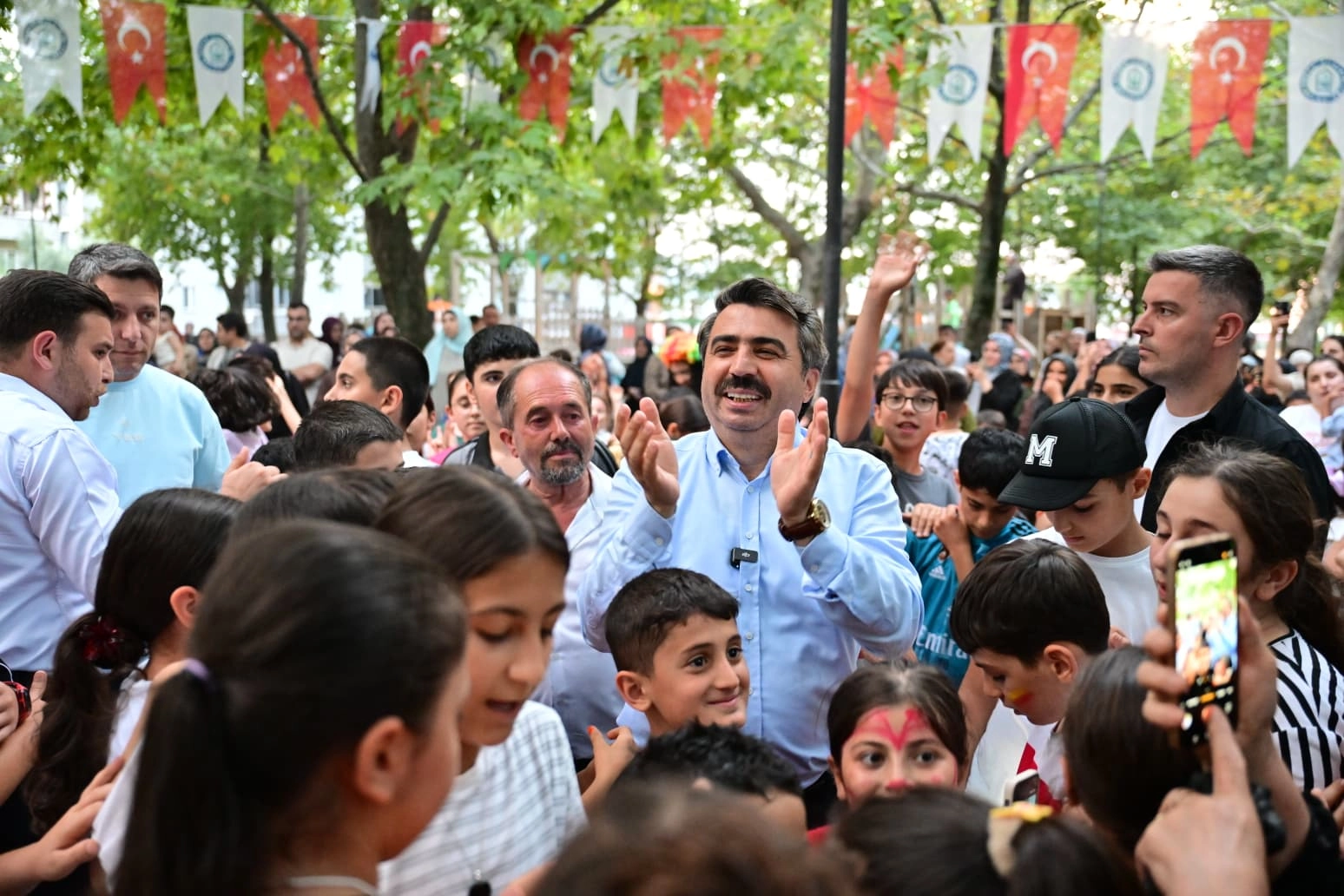 Bursa Yıldırım'da &ccedil;ocuk olmak ayrıcalık