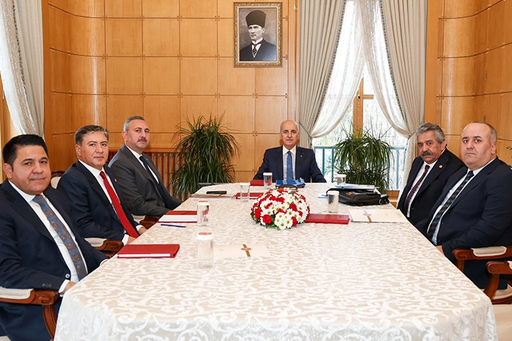 Kurtulmuş, siyasi parti temsilcileriyle rapor i&ccedil;in buluştu