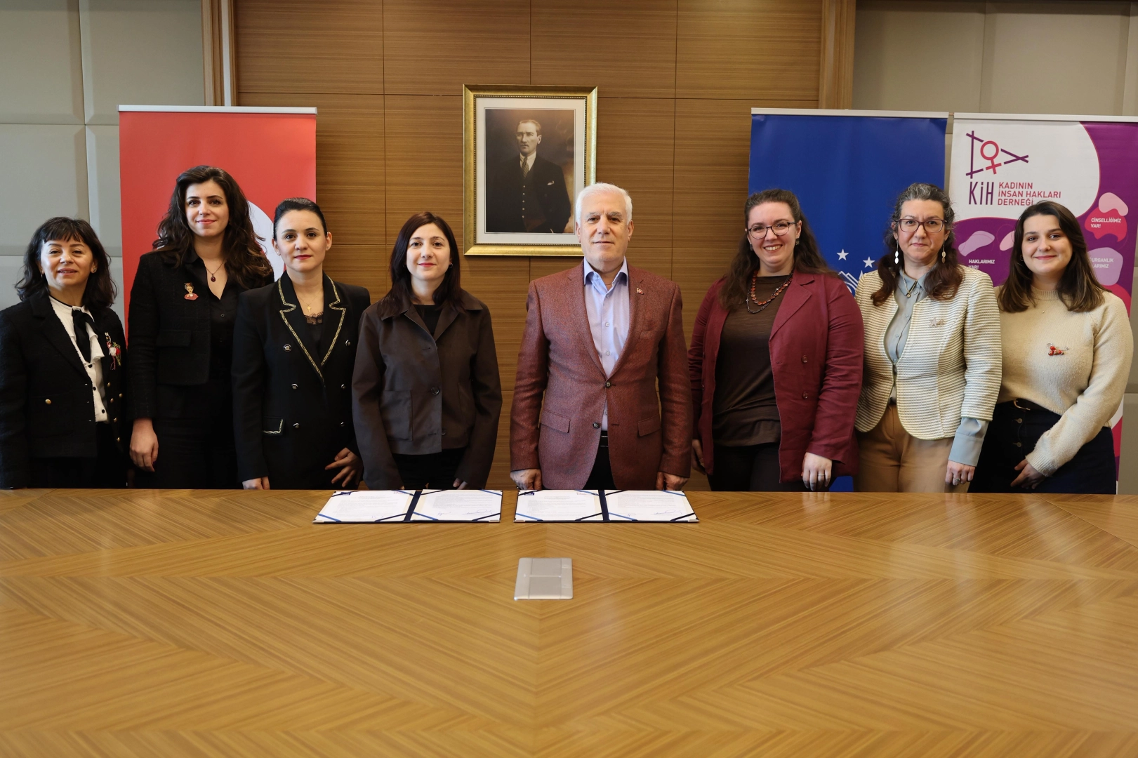 Bursa B&uuml;y&uuml;kşehir'den kadınlara hak bilinci desteği