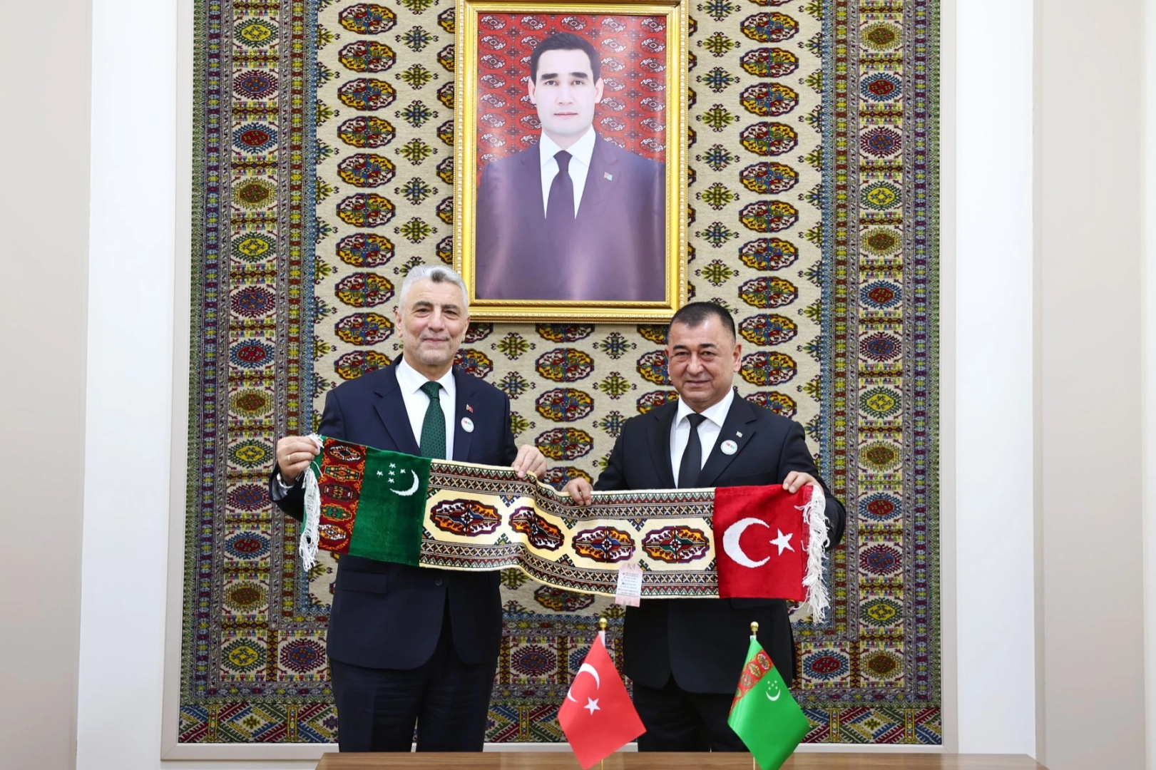 T&uuml;rkiye ve T&uuml;rkmenistan arasında hedef 5 milyar dolar ticaret