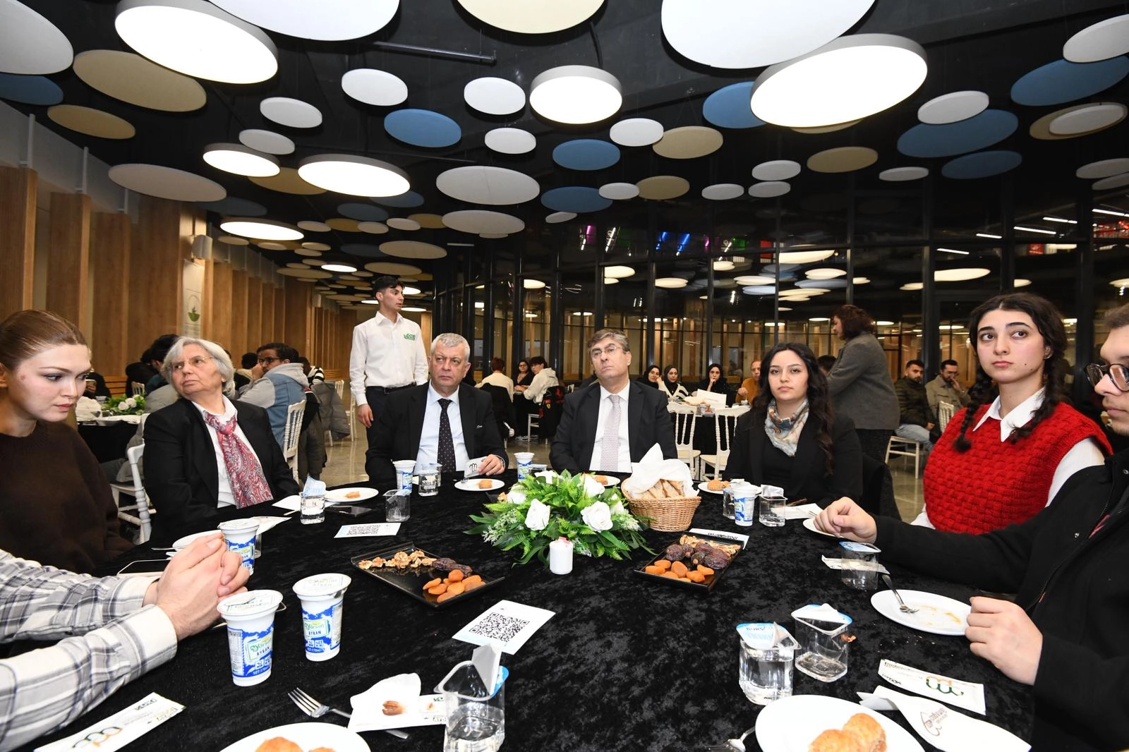 Osmangazi Belediyesi'nden gen&ccedil;lerle birlikte geleceğe bakış buluşması