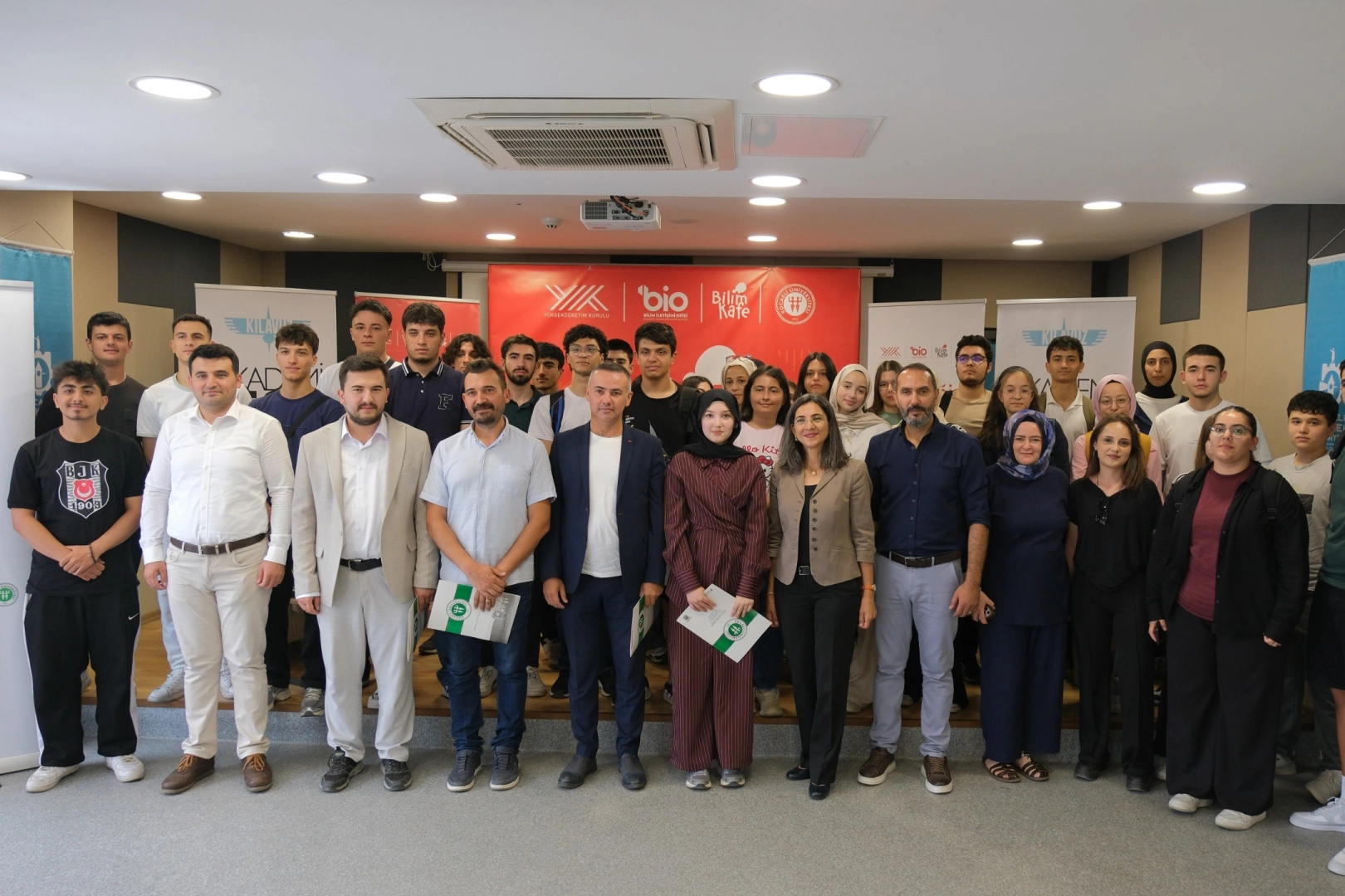 Kocaeli B&uuml;y&uuml;kşehir Belediyesi'nden gen&ccedil;lere YKS tercih desteği