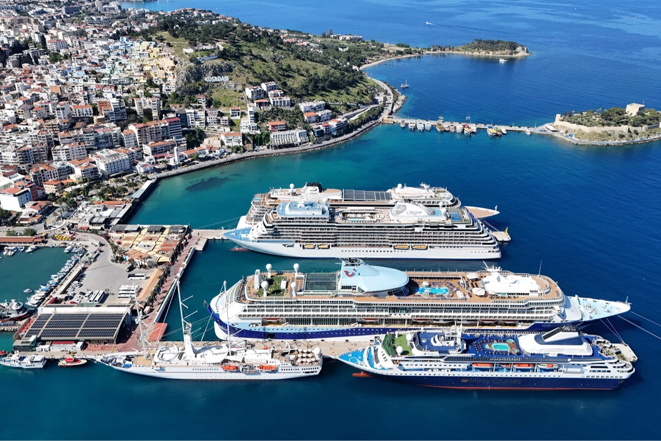 Kuşadası kruvaziyer sezonunu lider kapattı