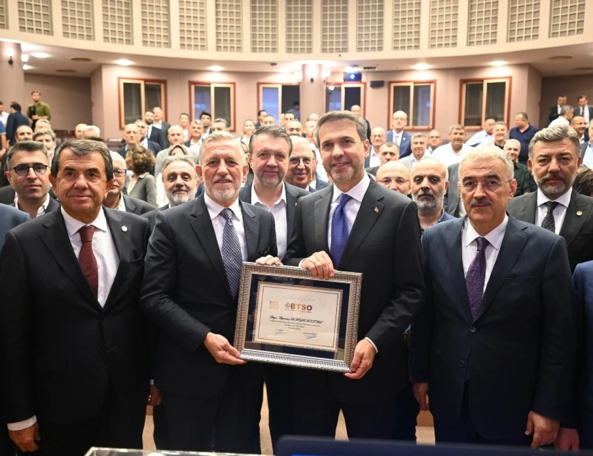 Bakan Alparslan Bayraktar BTSO Meclisinin konuğu oldu