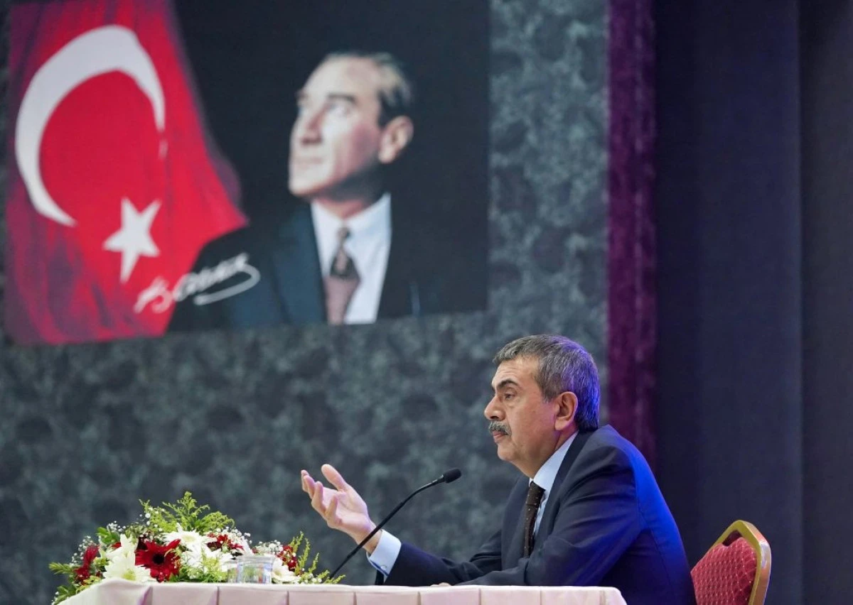 Bakan Yusuf Tekin'den Erzurum'da Eğitim Zirvesi