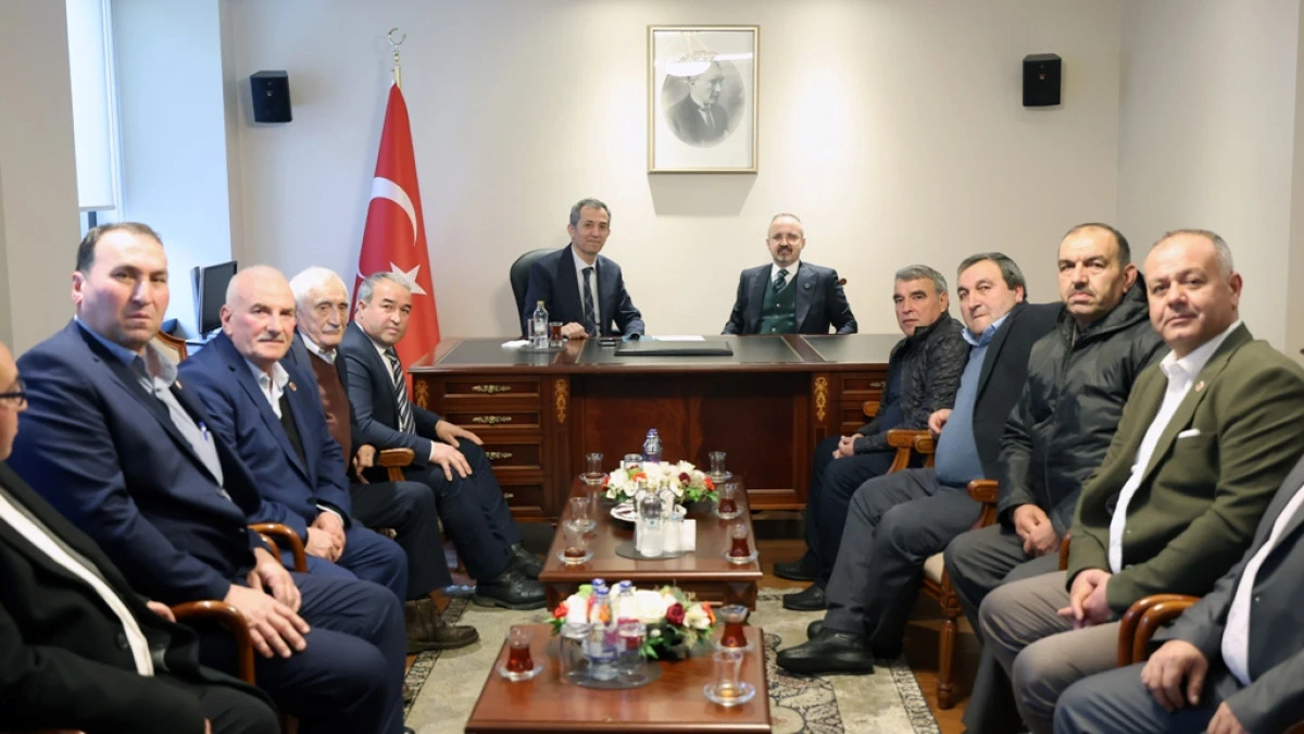 B&uuml;lent Turan: &ldquo;Hep birlikte daha g&uuml;&ccedil;l&uuml;y&uuml;z&rdquo;