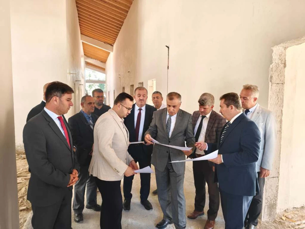 G&uuml;rhan &Ccedil;okgezer&rsquo;den İneg&ouml;l&rsquo;e eğitim &ccedil;ıkarması
