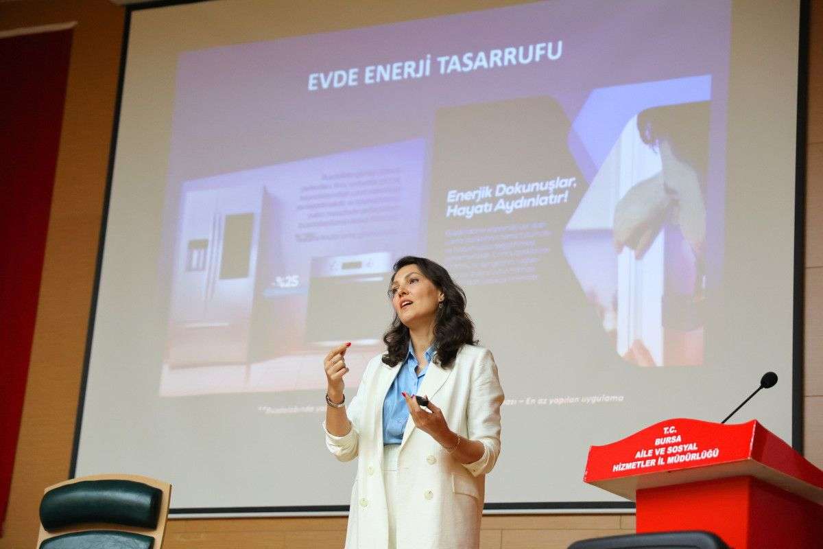 Uludağ Elektrik'ten Kadınlara enerji tasarrufu paneli
