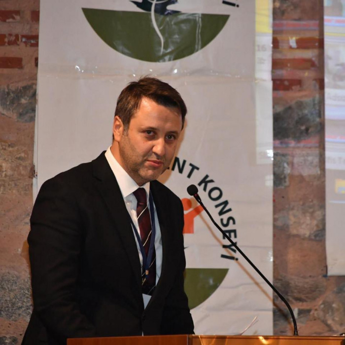 Ömer Eşer